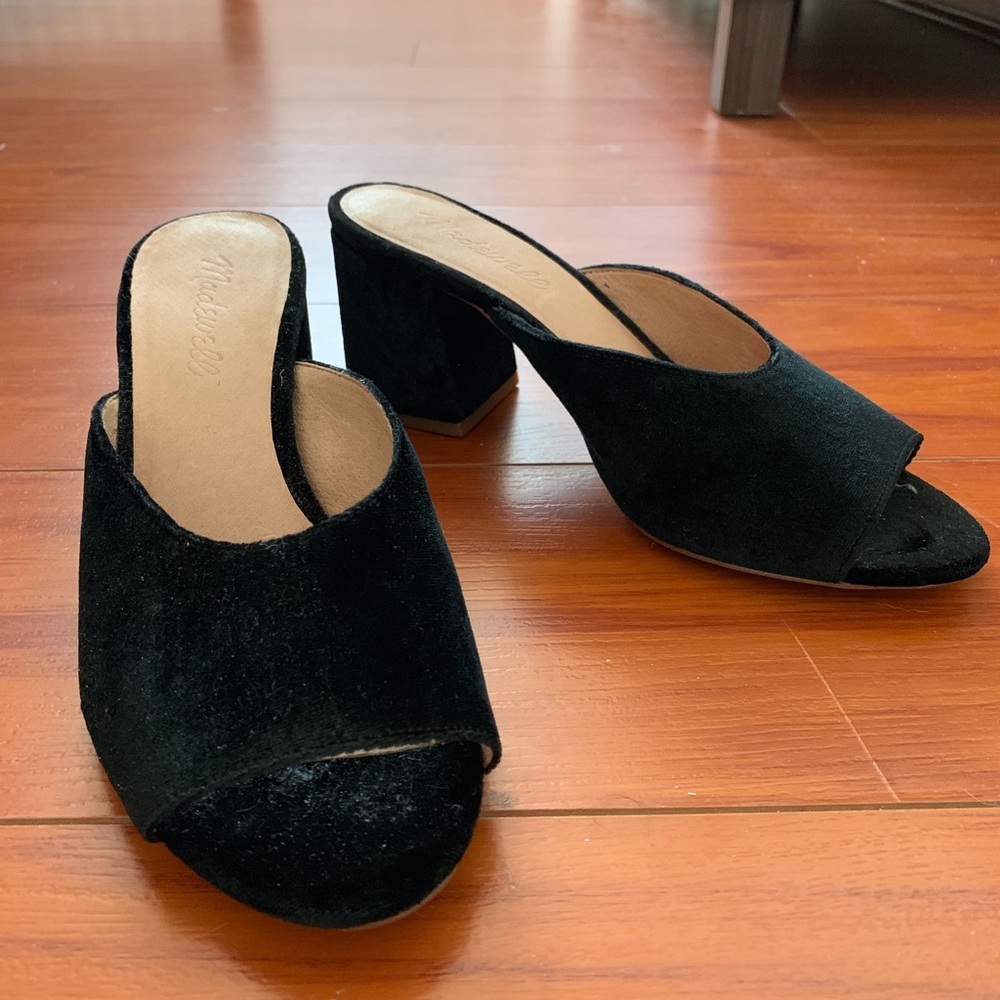 Madewell Beatriz Velvet Mule